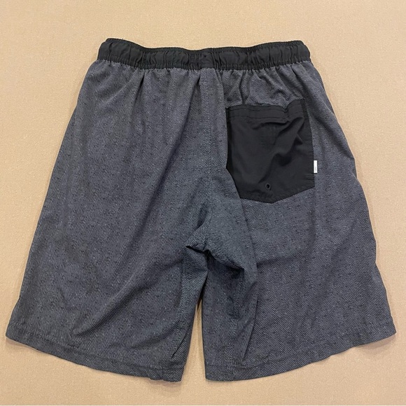 Vuori Men’s Kore Shorts Lined 7” Inseam Charcoal Grey Size Small - Picture 4 of 10
